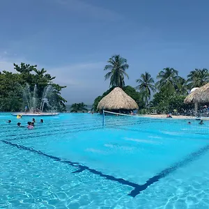 https://magnfico-apto-en-la-playa-costazul-405.santamartahotels.net