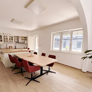 Biomade Bed & Breakfast